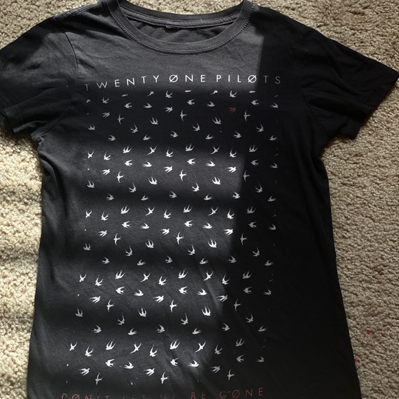Twenty One Pilots T-Shirt - Picture 1 of 1